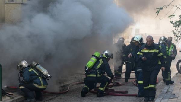 Θεσσαλονίκη: Ένας νεκρός από φωτιά σε ημιυπόγειο διαμέρισμα