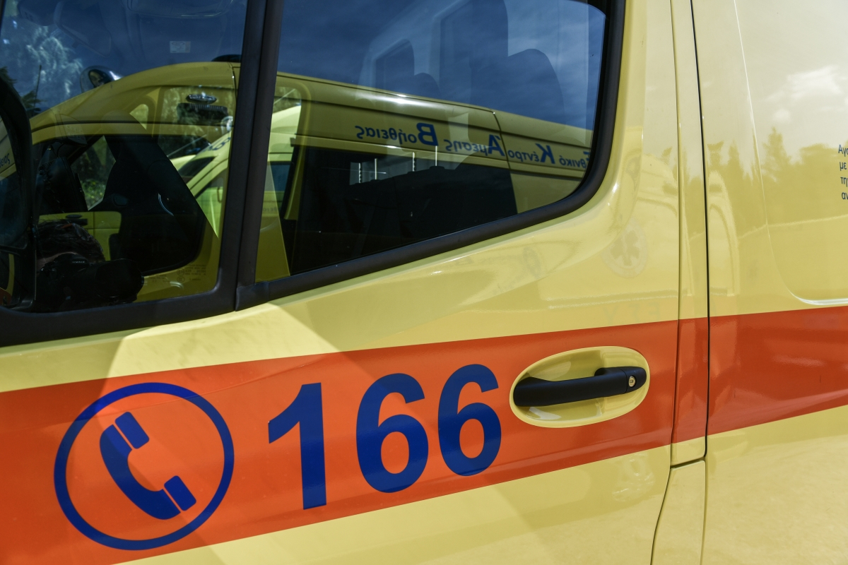Θεσσαλονίκη: Κοριτσάκι τυλίχτηκε στις φλόγες – Ο πατέρας του έβαζε βενζίνη στο αυτοκίνητο με μπιτόνι
