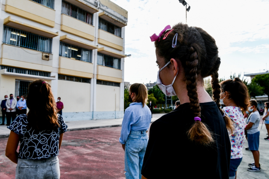 «Θα κλείσουν και άλλα τμήματα, δεν επαρκούν τα self test» - Φόβοι για τα σχολεία στη Θεσσαλονίκη