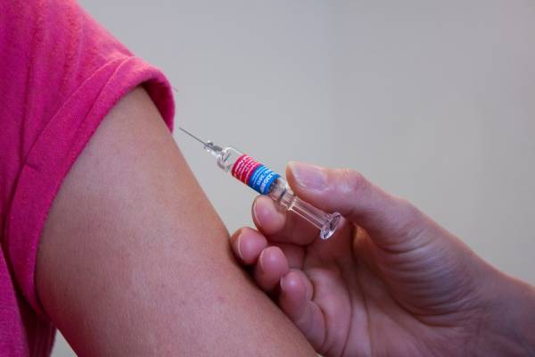 Σύψας: Του χρόνου το καλοκαίρι το εμβόλιο του κορονοϊού στην Ελλάδα