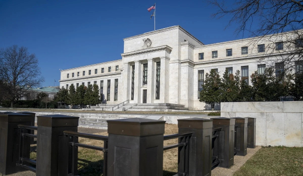 Η Fed αύξησε τα επιτόκια κατά 0,75% - Η μεγαλύτερη άνοδος τα 28 τελευταία χρόνια