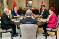 Τουρκία: Οι πέντε από το «τραπέζι των έξι» ανακοινώνουν σήμερα τον αντίπαλο του Ερντογάν