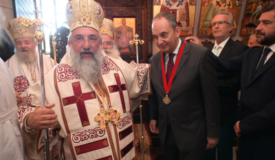 Ο Πλακιωτάκης τιμήθηκε από την Εκκλησία της Κρήτης με την ανώτατη διάκριση