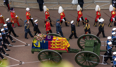 Βασίλισσα Ελισάβετ: 18χρονος φύλακας από την κηδεία της βρέθηκε νεκρός στο Hyde Park