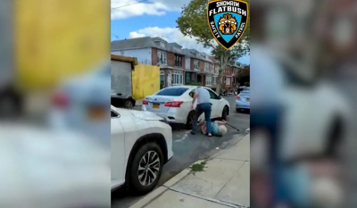 ΗΠΑ: Ταξιτζής ληστεύει 78χρονη και την πετάει έξω από το όχημα (Βίντεο)