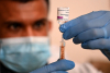 Κορονοϊός - ΗΠΑ: Μόλις στο 0,01% οι επαναμολύνσεις μετά από εμβολιασμό