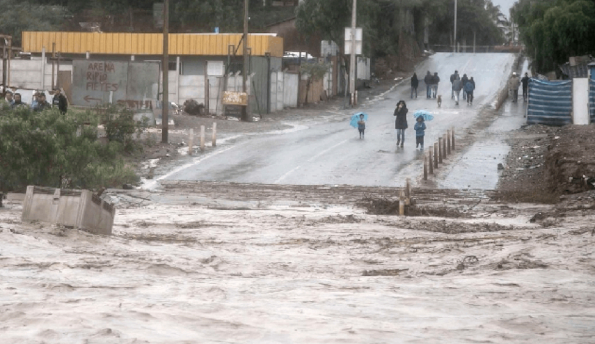 Χιλή: Καταστροφικές πλημμύρες - Δύο νεκροί, αυξάνονται οι αγνοούμενοι (Βίντεο)