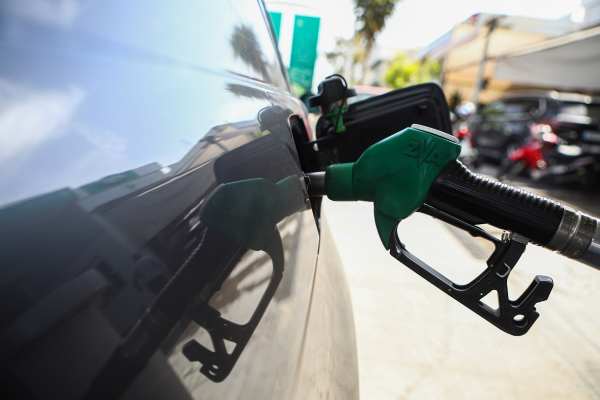 Επίδομα βενζίνης: Χιλιάδες αιτήσεις με τα πρώτα ΑΦΜ για Fuel Pass - Οι δικαιούχοι