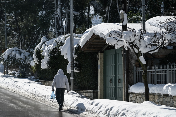 Σάκης Αρναούτογλου: Πυκνό χιόνι και στα πεδινά - Οι περιοχές (Ο καιρός μέχρι 24/12)