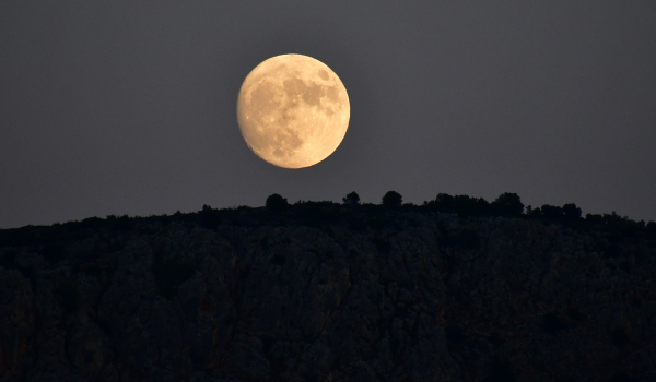 Ναύπλιο -Το φεγγάρι της Μουρούνας