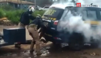 Βίντεο-σοκ: Αστυνομικοί κλείνουν άνδρα σε πορτμπαγκάζ μαζί με καπνογόνο - Νεκρός ο 38χρονος