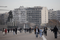 Θεσσαλονίκη: 53.000 τα ενεργά κρούσματα - Αύξηση του ιικού φορτίου στα λύματα