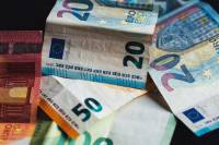 Επίδομα 534 ευρώ: Πότε πιστώνεται στους δικαιούχους