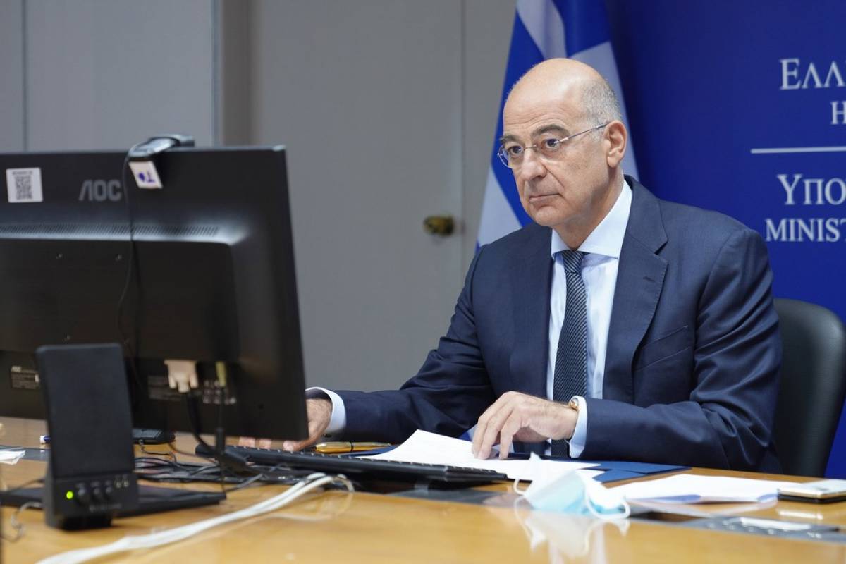 Ο Νίκος Δένδιας ενισχύει τη θέση του στο υπουργείο Εξωτερικών