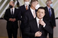 Βολοντιμίρ Ζελένσκι: Ποιος είναι ο Ουκρανός πρόεδρος που βρίσκεται στο επίκεντρο