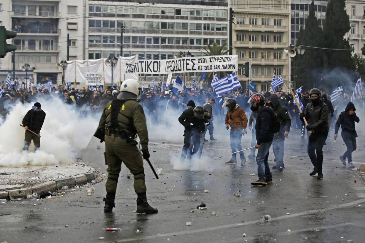 Μήνυση για τα επεισόδια στο συλλαλητήριο καταθέτει η Παμμακεδονική Συνομοσπονδία