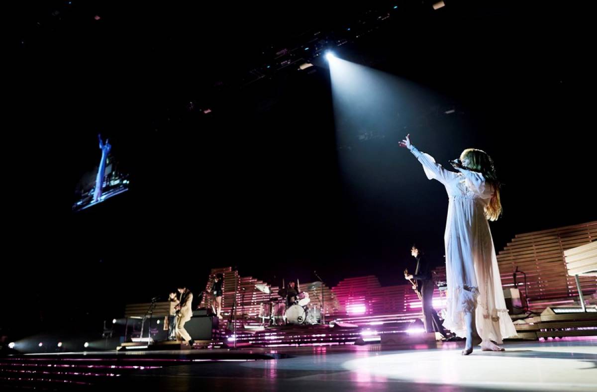 Florence and the Machine: Ανεπανάληπτες στιγμές στη συναυλία στο Γαλάτσι
