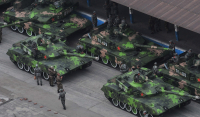 Η Κίνα στέλνει όπλα στη Ρωσία για κοινές στρατιωτικές ασκήσεις - Μαζί και η Ινδία