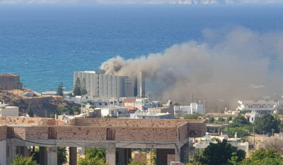 Υπό έλεγχο η μεγάλη φωτιά σε ξενοδοχείο στο Ηράκλειο - Καλά στην υγεία τους εργαζόμενοι και τουρίστες