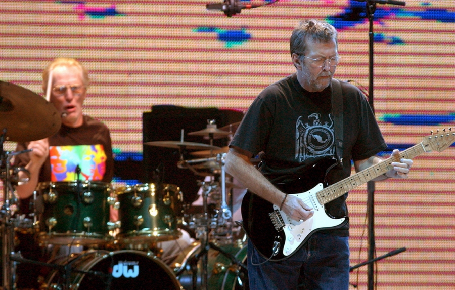 Κιθάρα του Eric Clapton πωλήθηκε έναντι 625.000 δολαρίων
