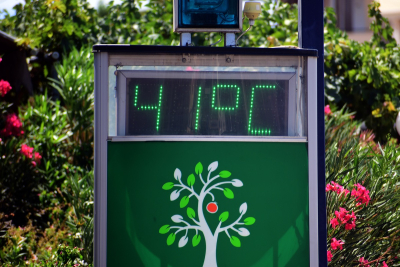 Καύσωνας Κλέων: Πώς μετράμε σωστά την κανονική θερμοκρασία