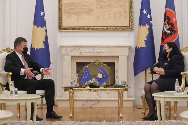 Λάιτσακ και Εσκομπάρ πίεσαν το Κοσσυφοπέδιο για την Ένωση Σερβικών Δήμων, χωρίς όμως απτό αποτέλεσμα