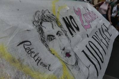 Από την πορεία για τα δύο χρόνια από τη δολοφονία του Ζακ Κωστόπουλου χθες, Κυριακή, στην Αθήνα