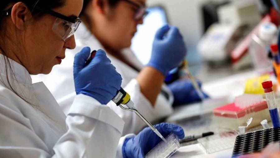 Κορονοϊός: Έλληνες ερευνητές στην ανάπτυξη μοριακών τεστ και τεστ αντισωμάτων