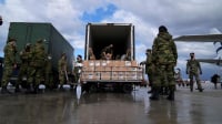 Τα τρία ερωτήματα του «Ριζοσπάστη» για την αποστολή στρατιωτικού υλικού στην Ουκρανία
