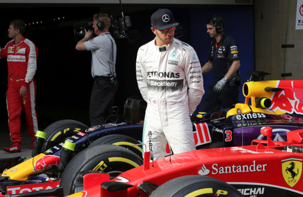 Εσκασε η «βόμβα» στην F1: Στη Ferrari ο Λιούις Χάμιλτον