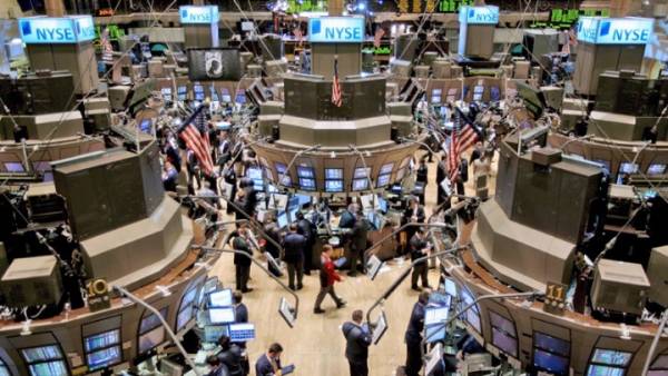 ΗΠΑ: Ισχυρές απώλειες στη Wall Street - Πτώση 3% στους βασικούς δείκτες
