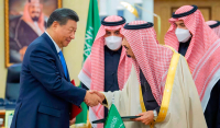 Η Κίνα επιδιώκει στρατηγικές συνεργασίες στη Μέση Ανατολή για τη μετάβαση σε έναν πολυπολικό κόσμο