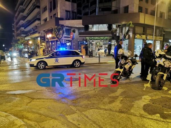 Θεσσαλονίκη: Έπιναν ποτά έξω από μπαρ και επενέβη η αστυνομία