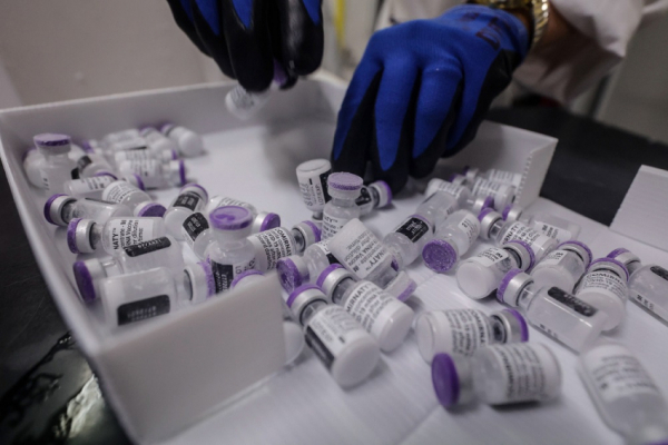 AstraZeneca: Τις επόμενες εβδομάδες η αίτηση για έγκριση του εμβολίου στις ΗΠΑ