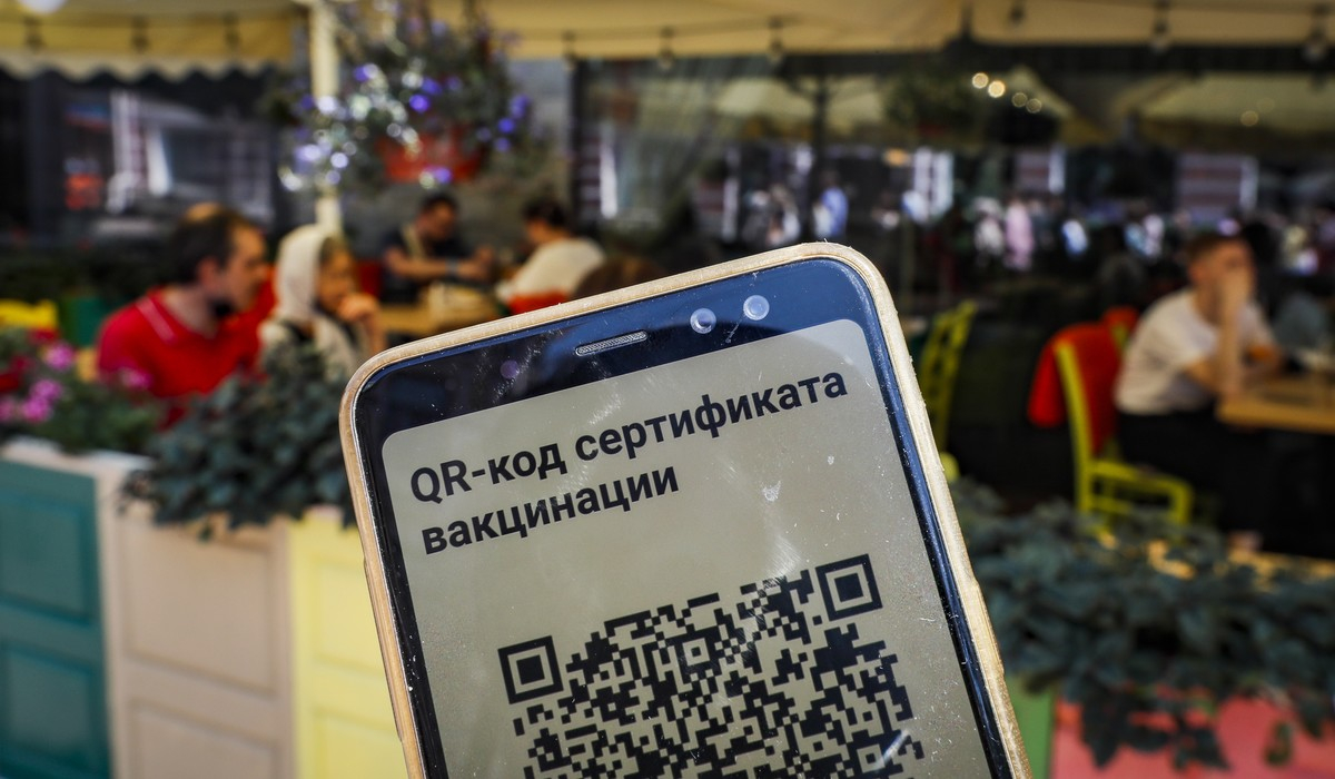 Ρωσία: Οι καφετέριες στη Μόσχα δεν δέχονται ανεμβολίαστους