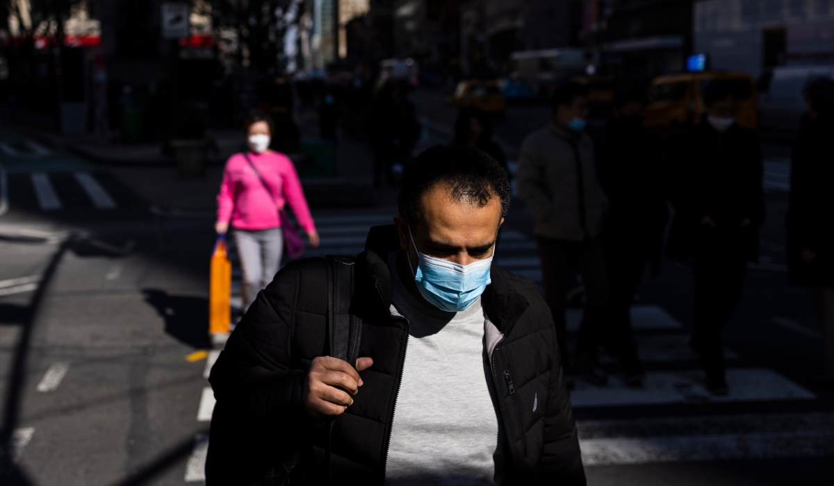 Ευλογιά των πιθήκων: Συναγερμός στη Νέα Υόρκη - Επιστρέφει η μάσκα