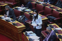 Νάντια Γιαννακοπούλου: Επίθεση σε Τσίπρα ή «μήνυμα» σε... Ανδρουλάκη;