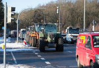 Οι Γερμανοί αγρότες στα κάγκελα: Κλείνουν δρόμους με τρακτέρ για το «κούρεμα» των επιδοτήσεων
