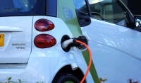 Ηλεκτρικά αυτοκίνητα: Το υλικό που αυξάνει την τιμή κατά 1.000 ευρώ