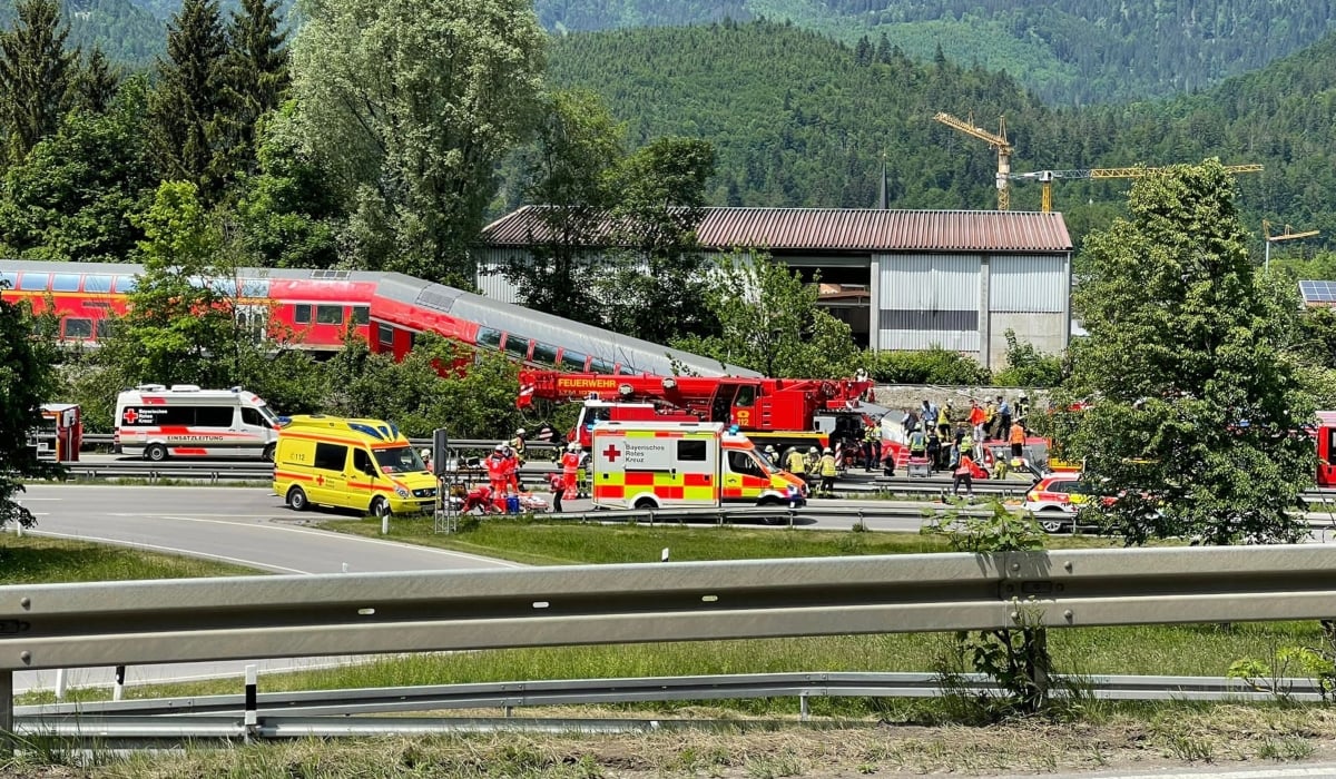Γερμανία: Εκτροχιάστηκε τρένο στη Βαυαρία - Νεκροί και τραυματίες