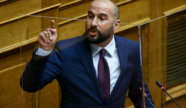 Τζανακόπουλος: Η κυβέρνηση δεν θέλει να τα «σπάσει» με τα καρτέλ της ενέργειας