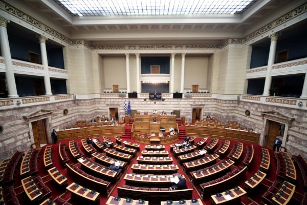Βουλή: Έμμεση απόρριψη του αιτήματος ΣΥΡΙΖΑ για σύγκληση της Επιτροπής Θεσμών