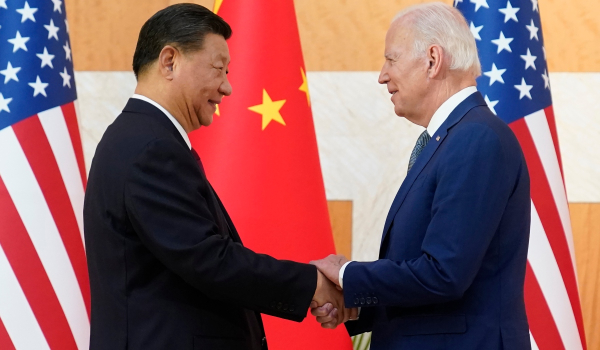 ΗΠΑ: Ο Μπάιντεν θα πιέσει για τη συνέχιση των στρατιωτικών δεσμών ΗΠΑ - Κίνας στη συνάντηση με τον Σι