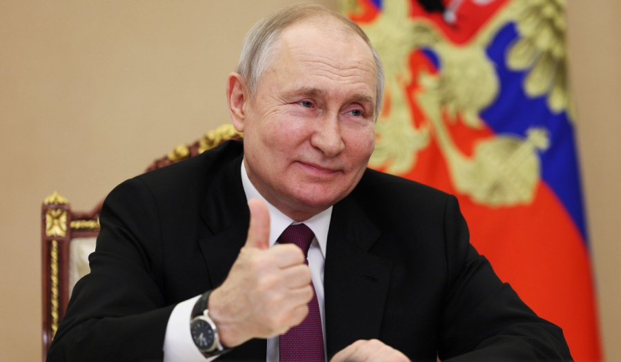 Έρευνα: Οι Ρώσοι εμπιστεύονται τον Πούτιν σε ποσοστό 80%