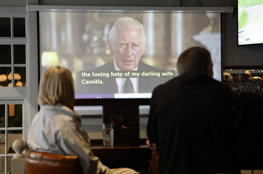 Η Σκωτία αποχαιρετά την Ελισάβετ - Η πρώτη ομιλία του βασιλιά Καρόλου στη Βουλή