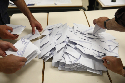 Αποτελέσματα εκλογών 2023: Ολοκληρώνεται η επανακαταμέτρηση των ψηφοδελτίων