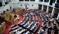 ΣΥΡΙΖΑ και ΚΚΕ κατέθεσαν αίτημα για ονομαστική ψηφοφορία επί του νομοσχεδίου για το νέο σχολείο
