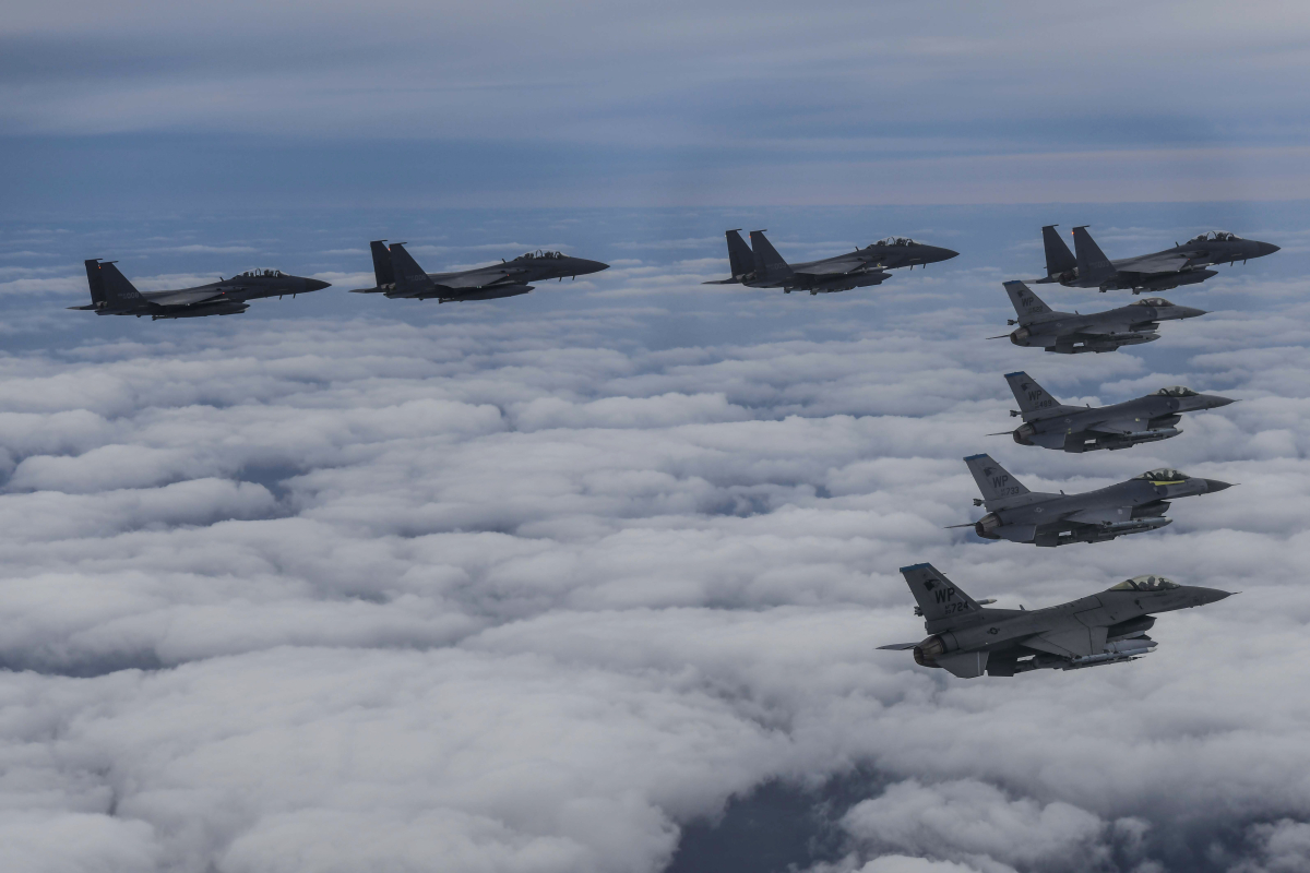 Μετά τα τανκς τα F16: Οι ΗΠΑ έτοιμες να στείλουν και αεροσκάφη στην Ουκρανία