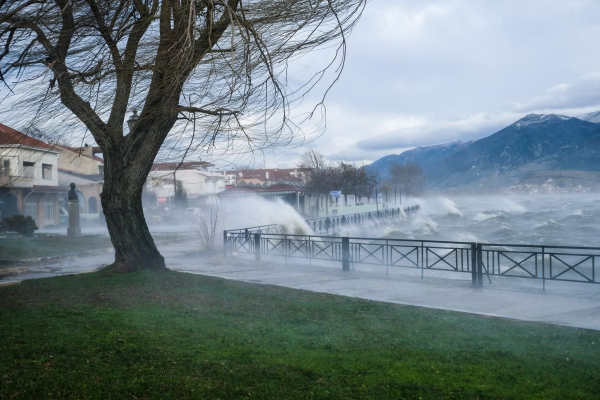 Πότε ξεκινά η κακοκαιρία με τσουχτερό κρύο - Προσοχή στη Θεσσαλονίκη