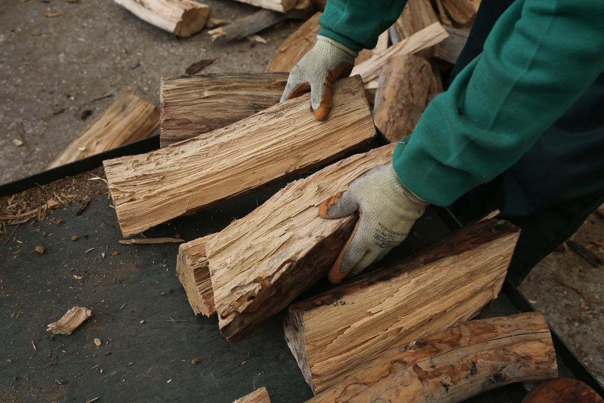 Παλαιό Φάληρο: Δωρεάν ξύλα στους δημότες